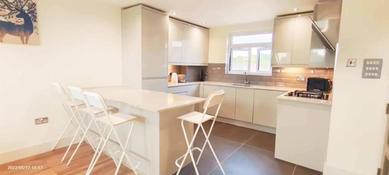 Top Floor Flat 5 Northwood Northwood  Ngoại thất bức ảnh