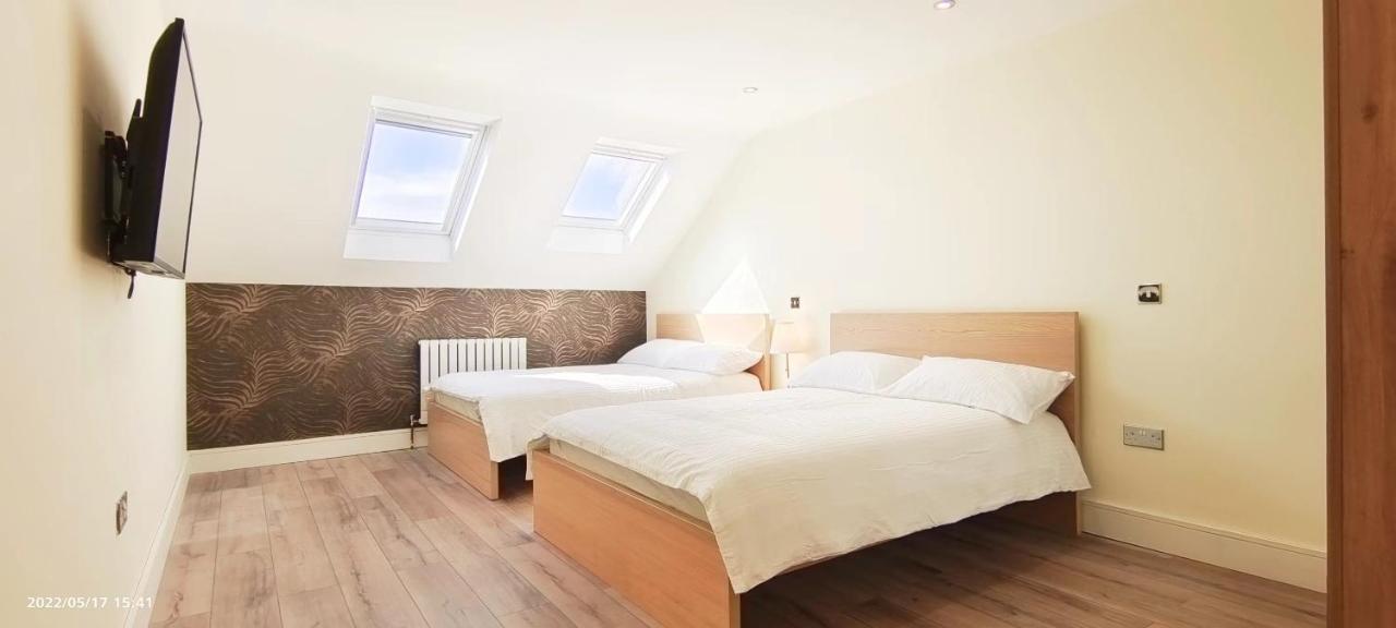 Top Floor Flat 5 Northwood Northwood  Ngoại thất bức ảnh